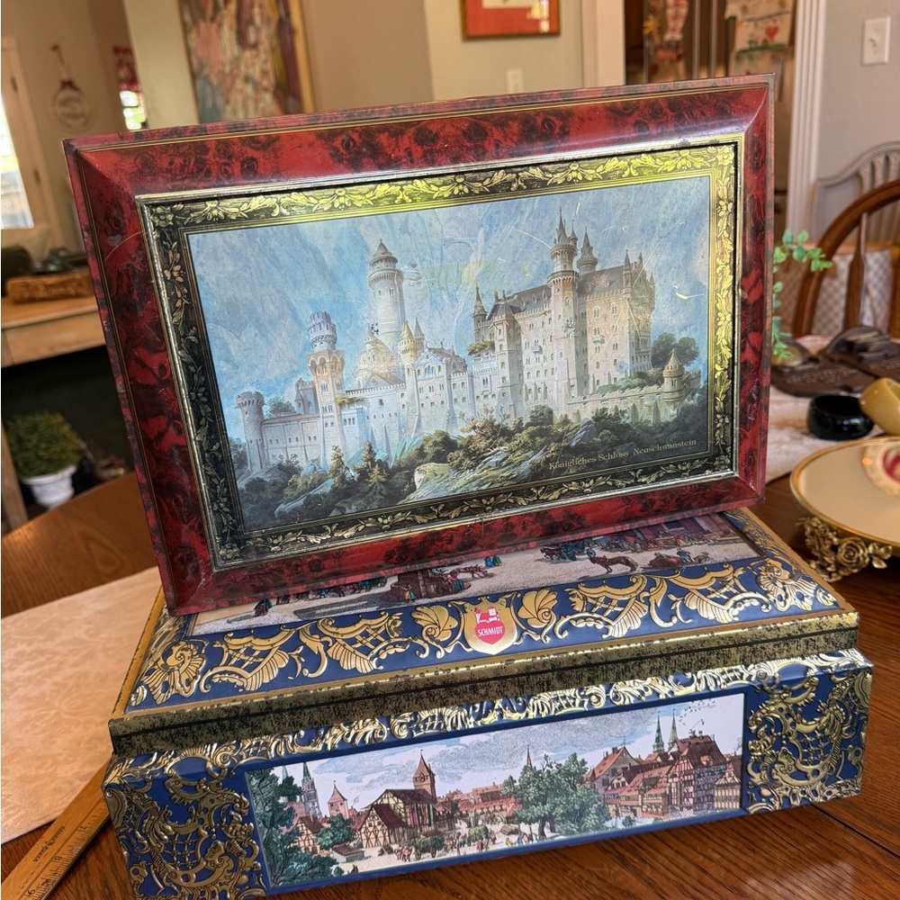 2 Large Vintage Decorative Castle Tins made in Germany - Picture 3 of 15